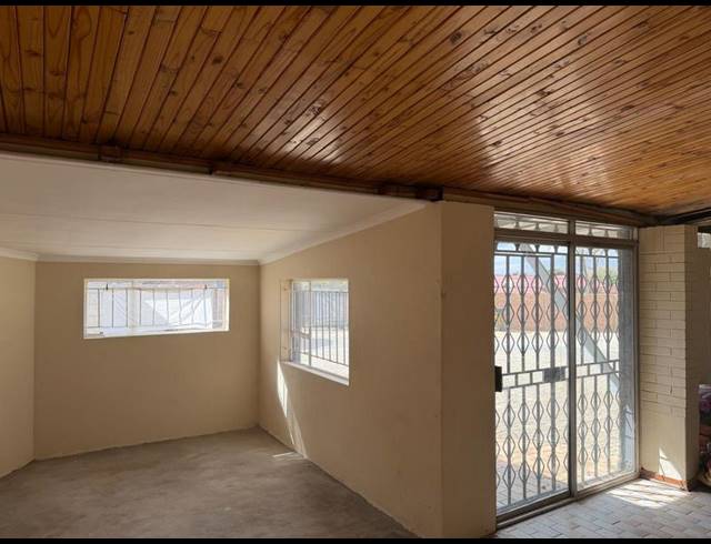 3 BEDROOM PROPERTY TO RENT IN WYCHWOOD